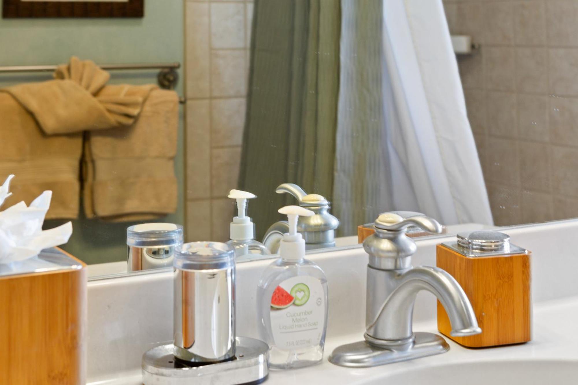 In Boutique With Mini Kitchen, Pool And Bbq * Kihei